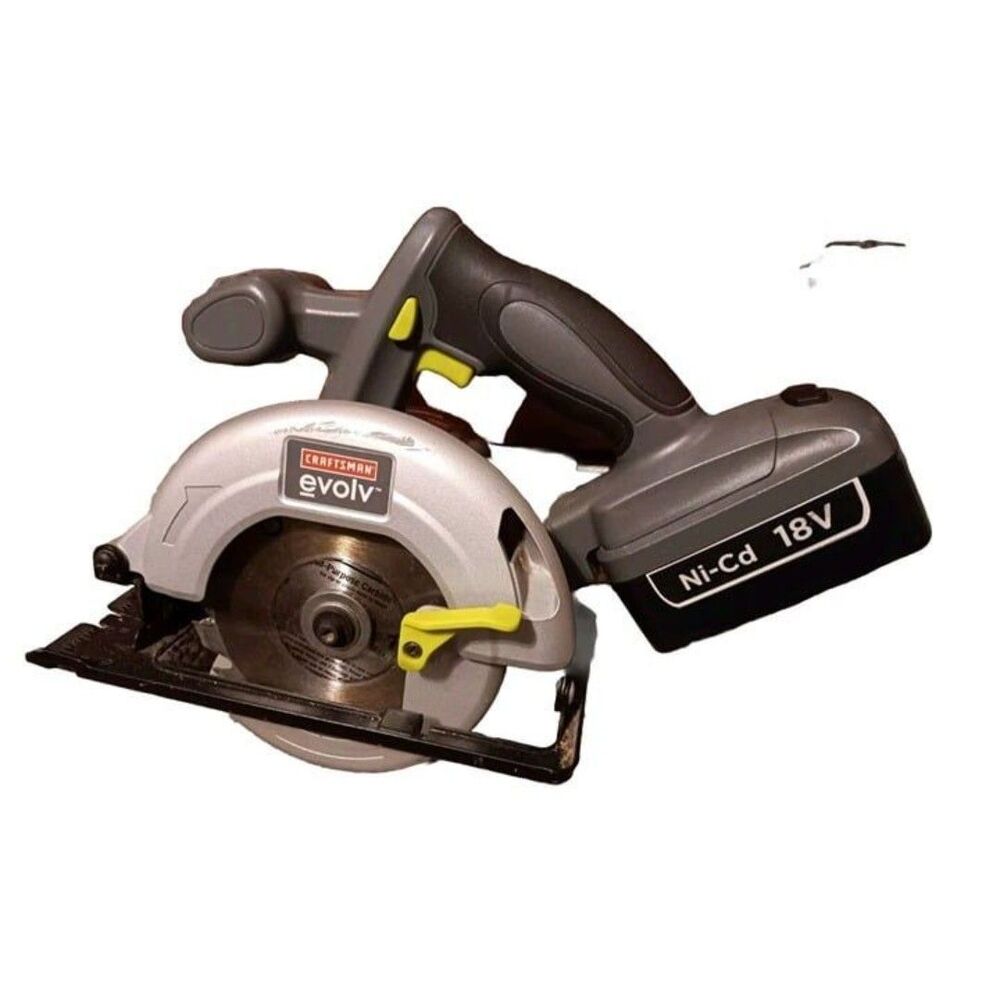 Craftsman Evolv 5 1/2" Circular Saw WITH Battery